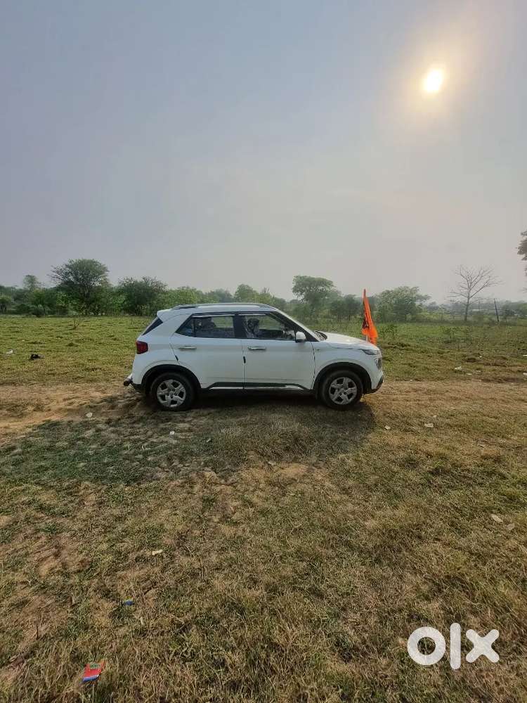 Hyundai Venue 2019 Petrol Well Maintained Petrol