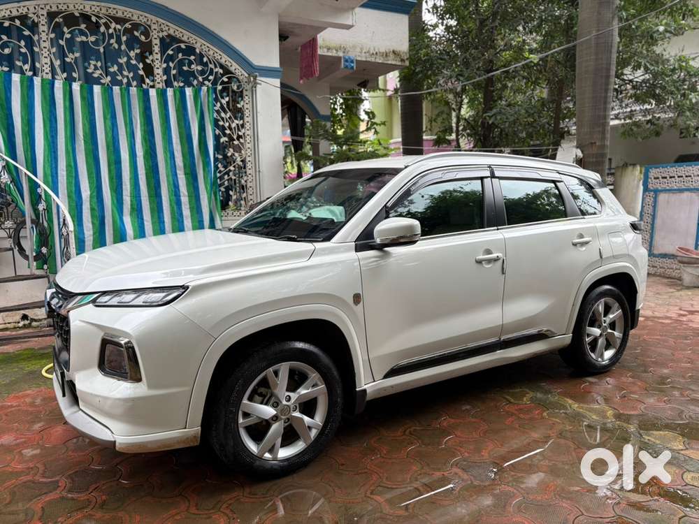 Maruti Suzuki Grand Vitara 2024 Cng & Hybrids 60000 Km Driven