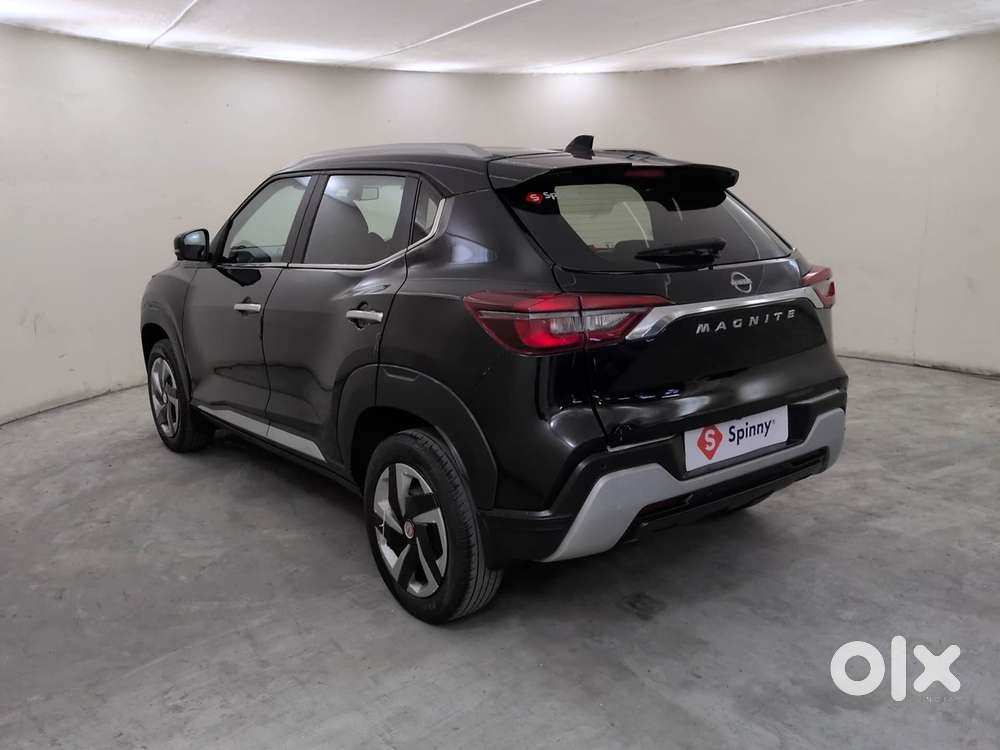 Nissan Magnite 1.0 Xv Premium, 2023, Petrol