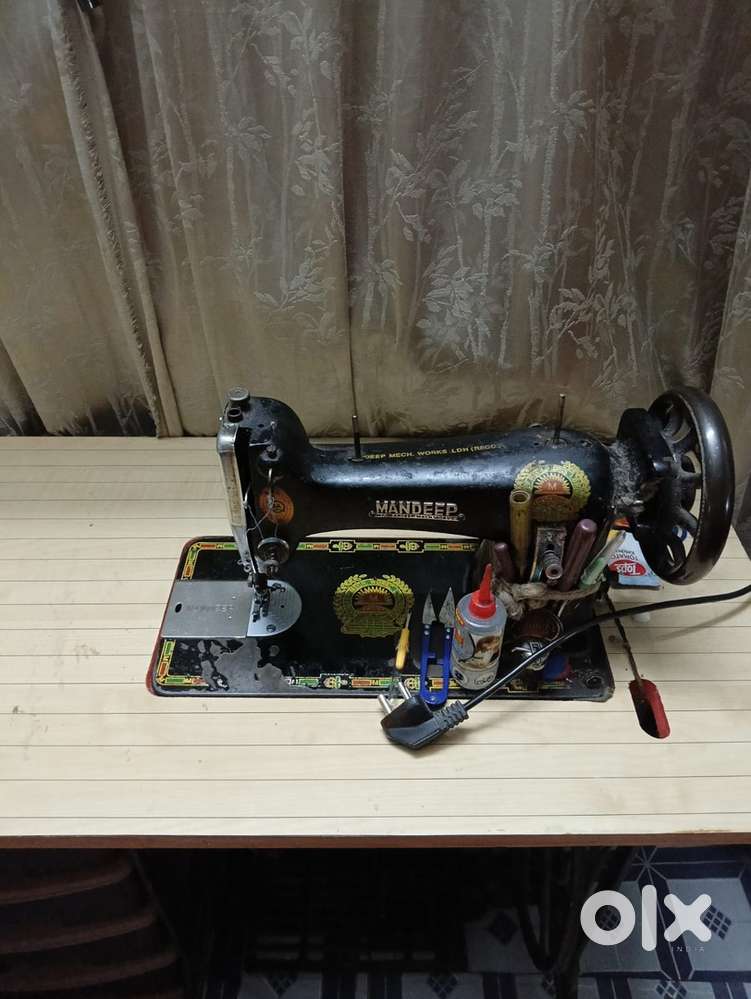 Electric sewing machine