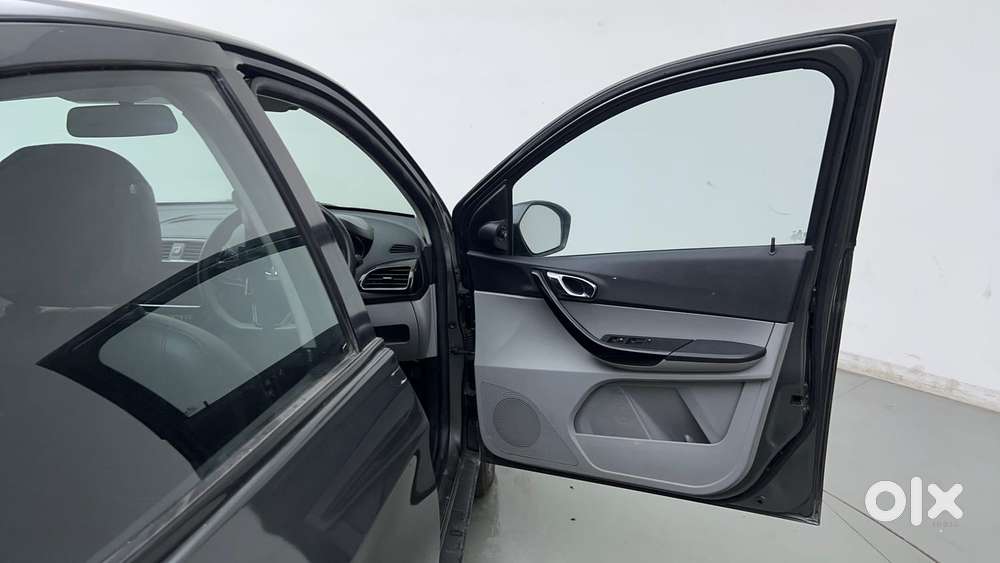 Tata Tiago 1.2 Revotron Xz Plus, 2020, Petrol