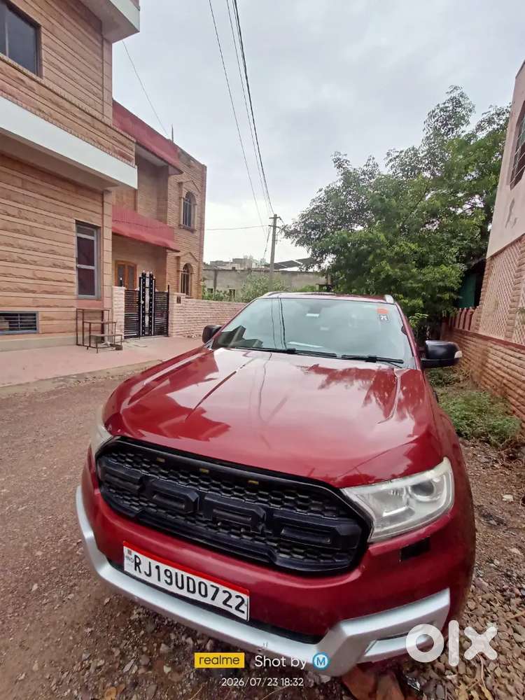 Ford Endeavour 3.2 Titanium 2016