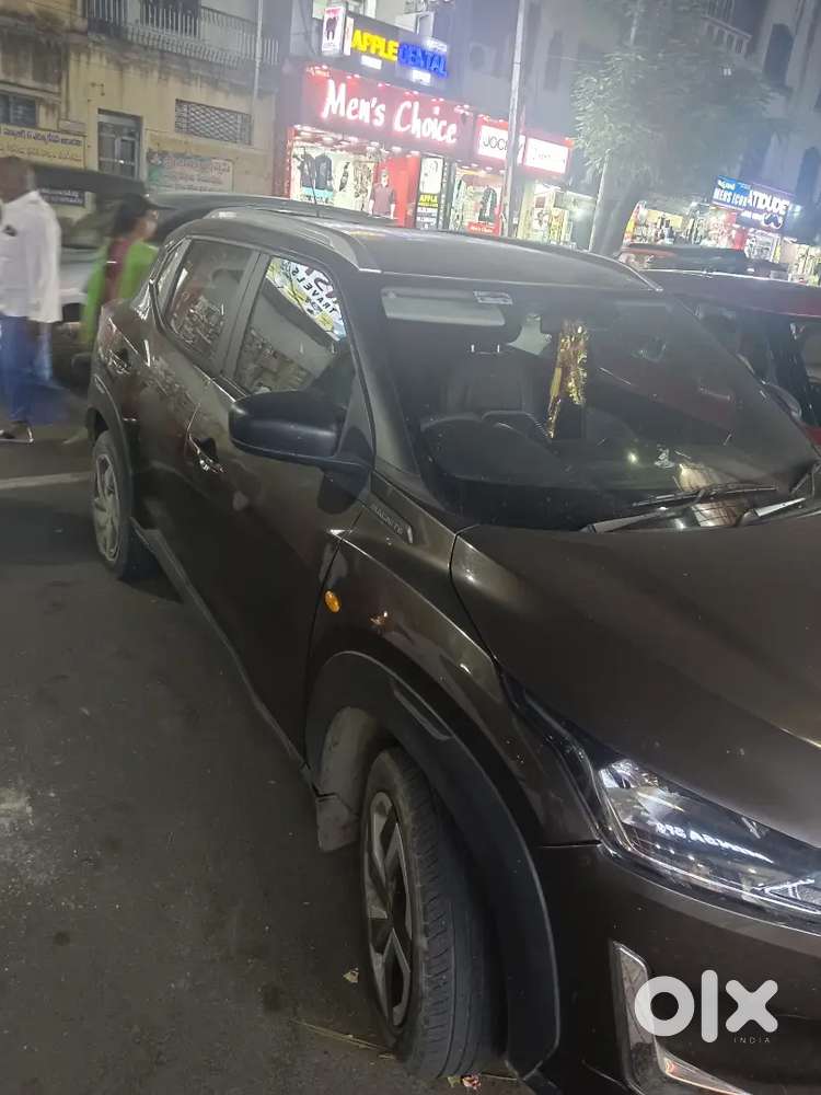 Nissan Magnite 2021 Petrol 46000 Km Driven