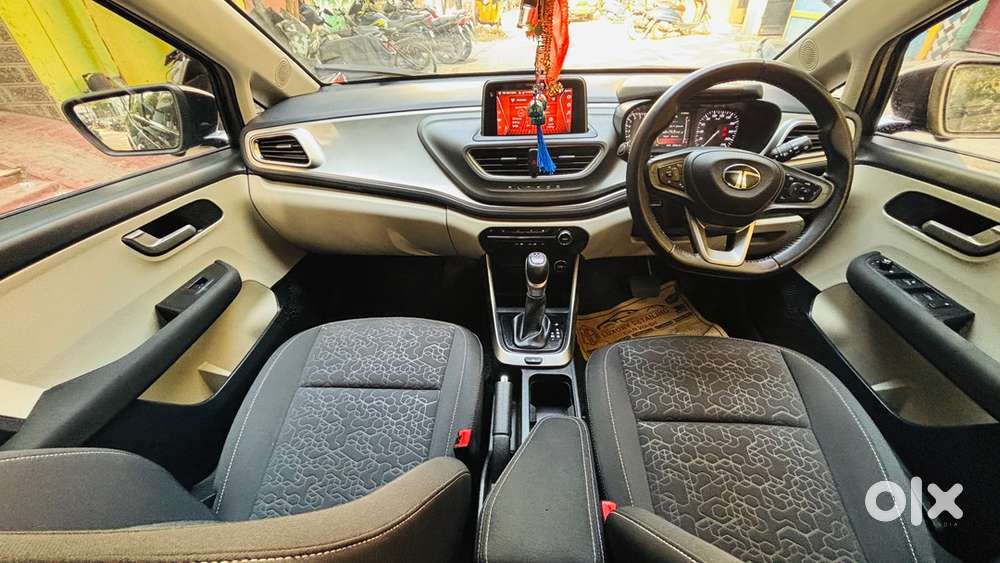Tata Altorz 1.2 Petrol 2024
