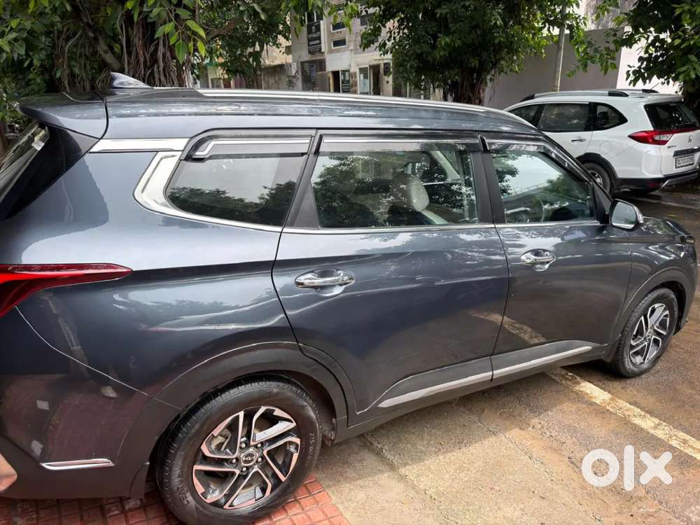 Kia Carens 1.4 Luxury Plus 6 Str, 2022, Petrol