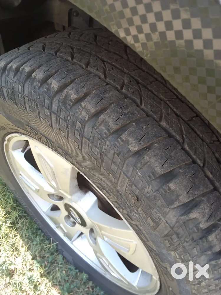 Xuv 500 W8