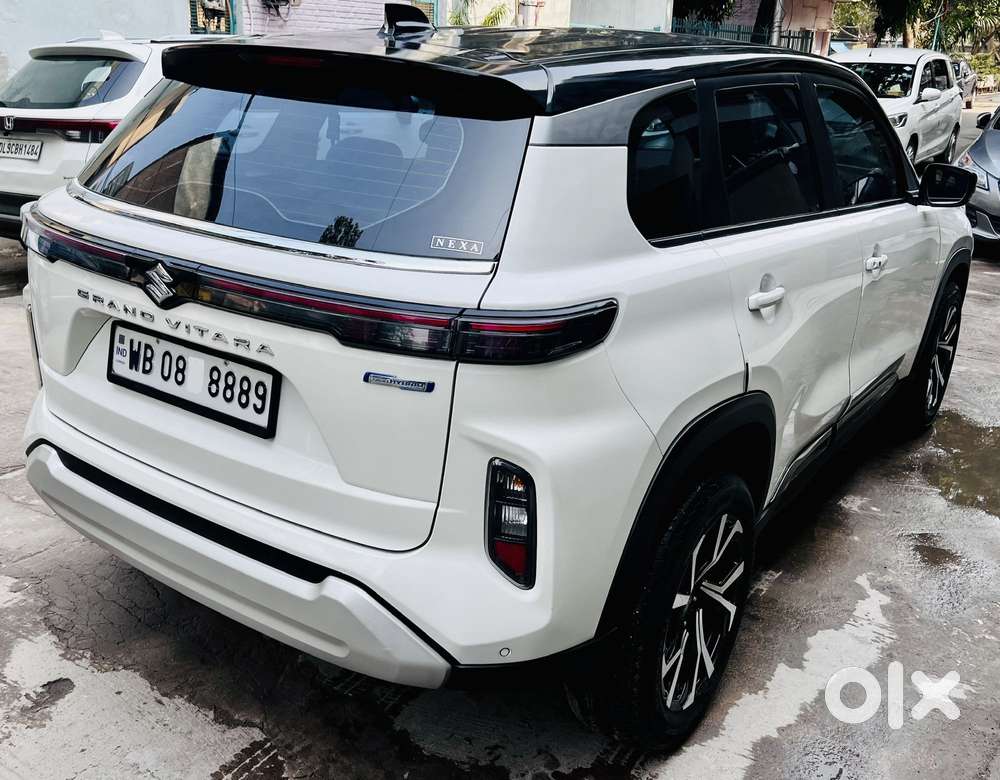 Maruti Suzuki Grand Vitara 1.5 Delta Smart Hybrid At, 2024, Petrol
