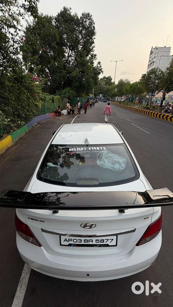 Hyundai Fluidic Verna 2015