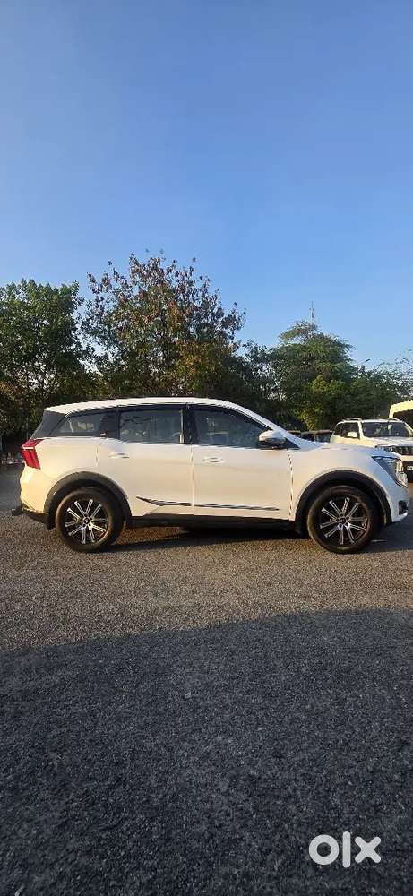 Mahindra Xuv700 2024 Ax7 Automatic Diesel 38000 Km Driven 7seater