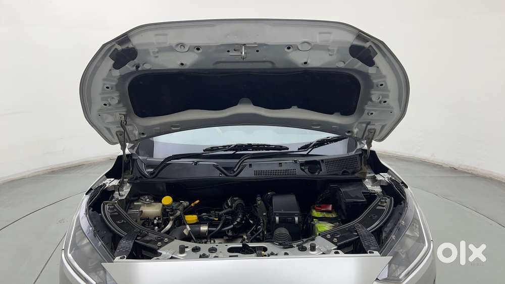 Nissan Magnite Xv Turbo, 2021, Petrol