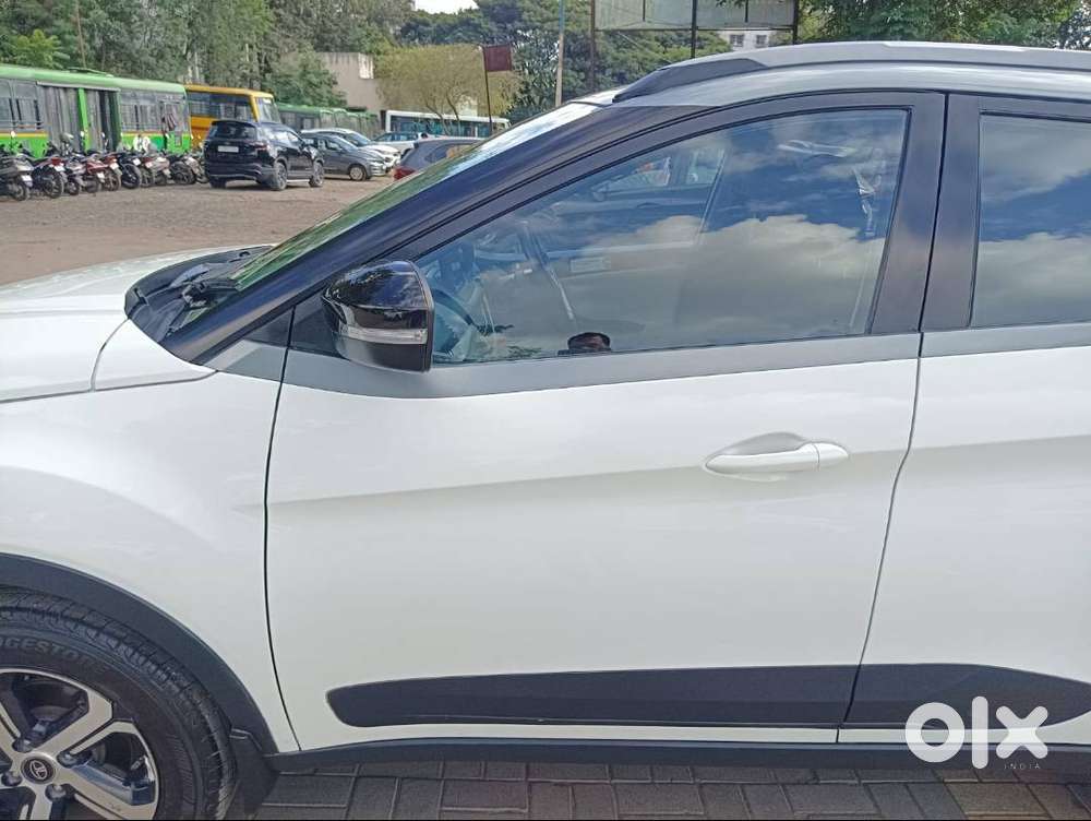 Tata Nexon Xza+ Premium Automatic Petrol, 2022 Bh Series Paid Till 28