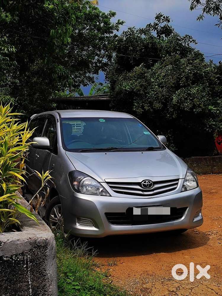 Toyota Innova 2011 Diesel Well Maintained
