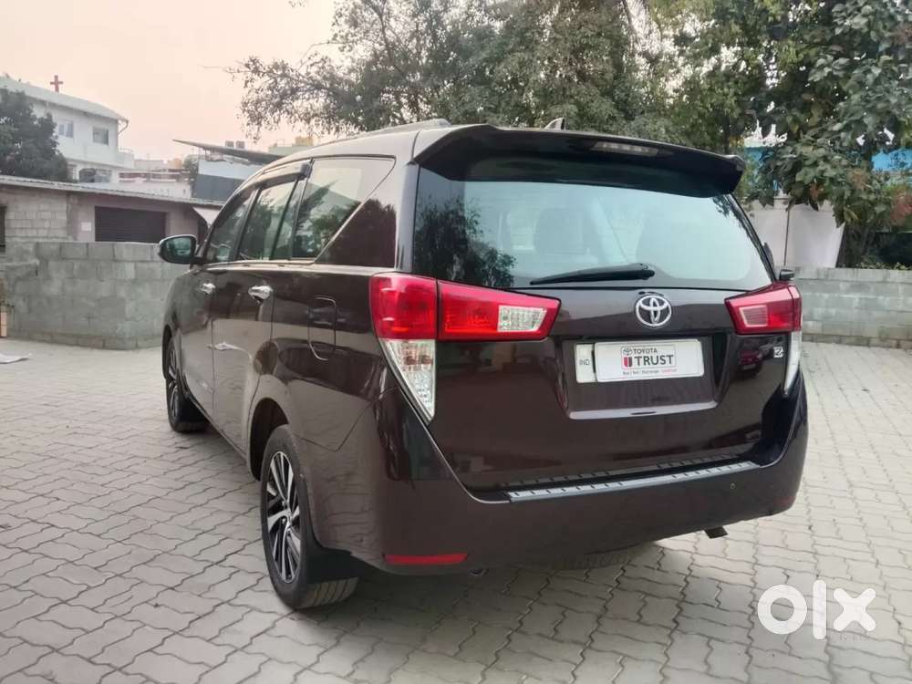 Toyota Innova Crysta 2.8 Zx At 7 Seater, 2021, Diesel