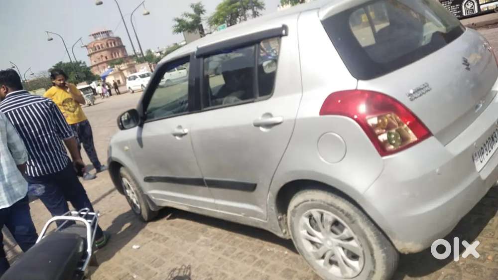 Maruti Suzuki Swift Vxi