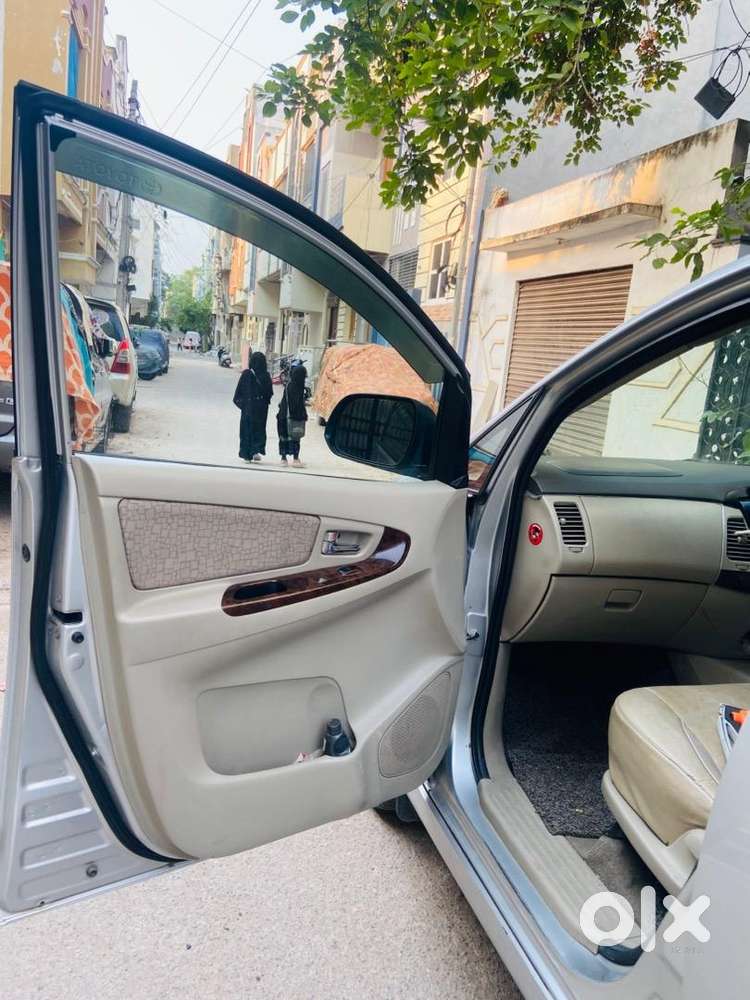 Toyota Innova 2015 Diesel Well Maintained