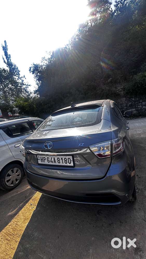 Single Hand Running Car