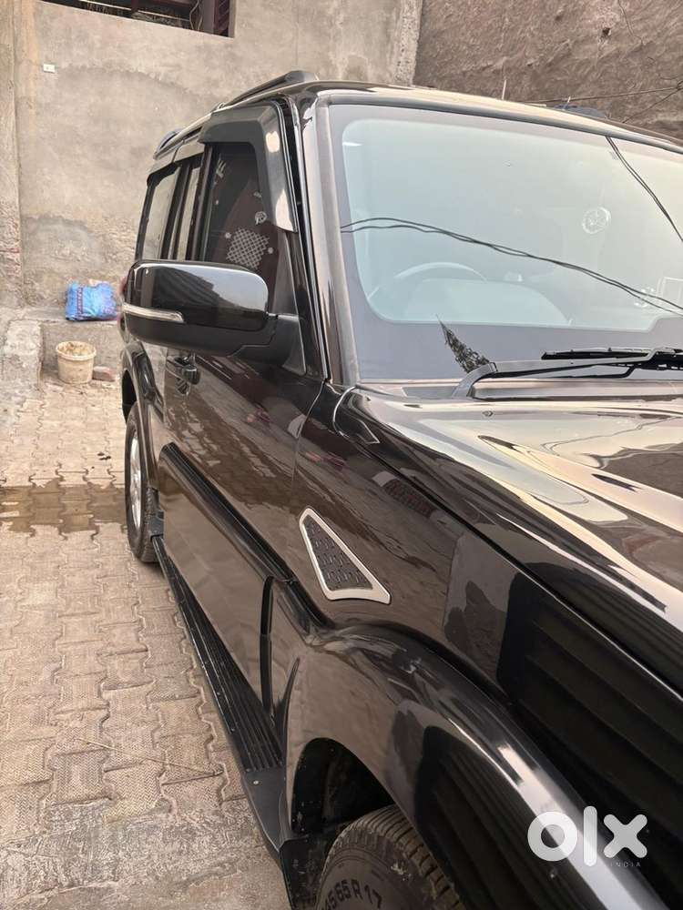 Mahindra Scorpio Classic 2021