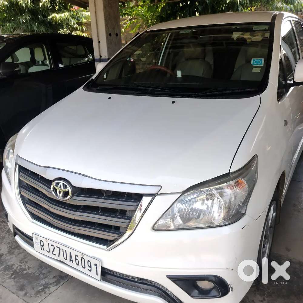 Toyota Innova Diesel 7 Str 2013 Model
