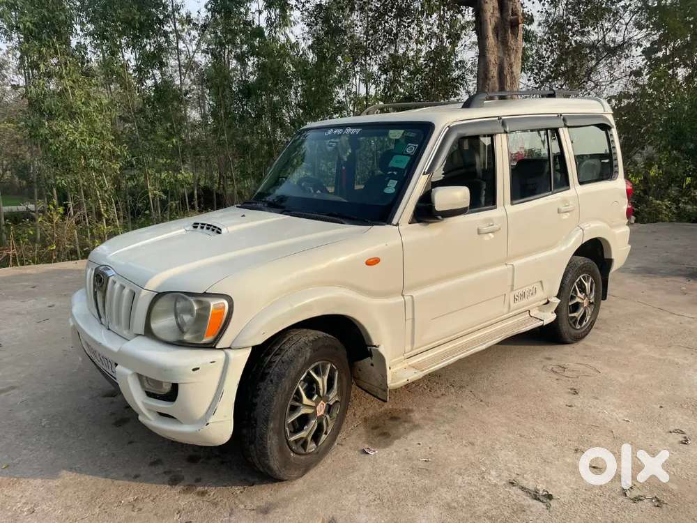 Mahindra Scorpio 2010 With Diesel And Automatic Transmission