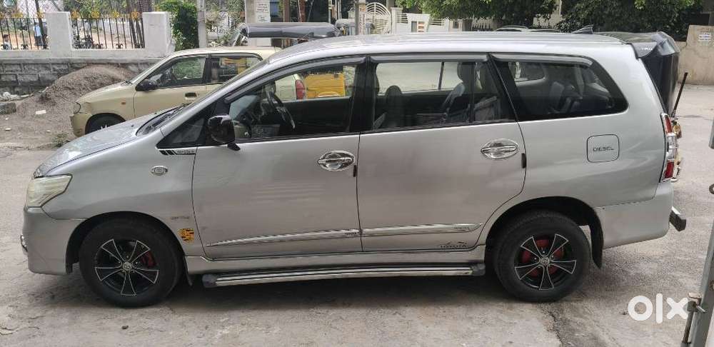 Toyota Innova 2.5 G (diesel) 7 Seater, 2015, Diesel