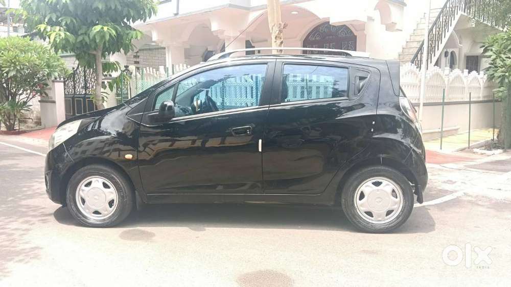 Chevrolet Beat, 2010, Petrol