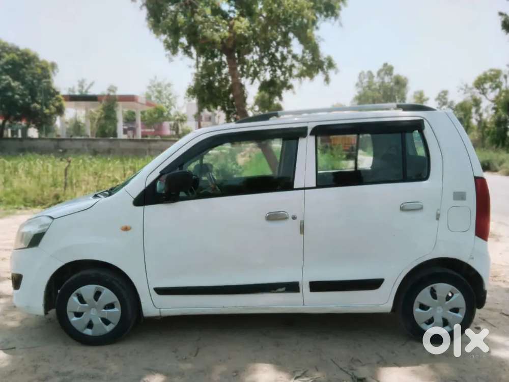 Good Condition Company Fitted Cng Family Use Car Dealer Call Na Karey