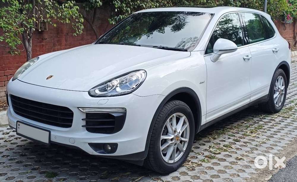Porsche Cayenne 2016 Diesel Well Maintained