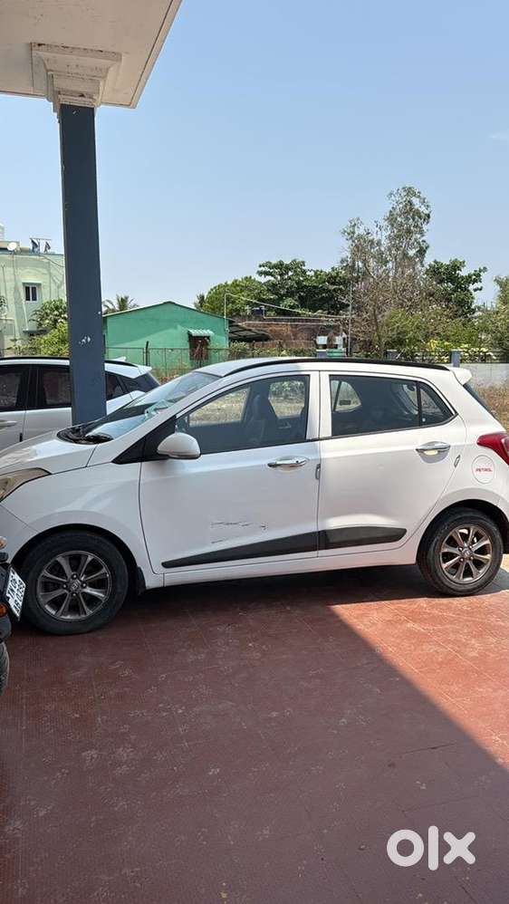 Hyundai Grand I10 2015 Petrol 75000 Km Driven