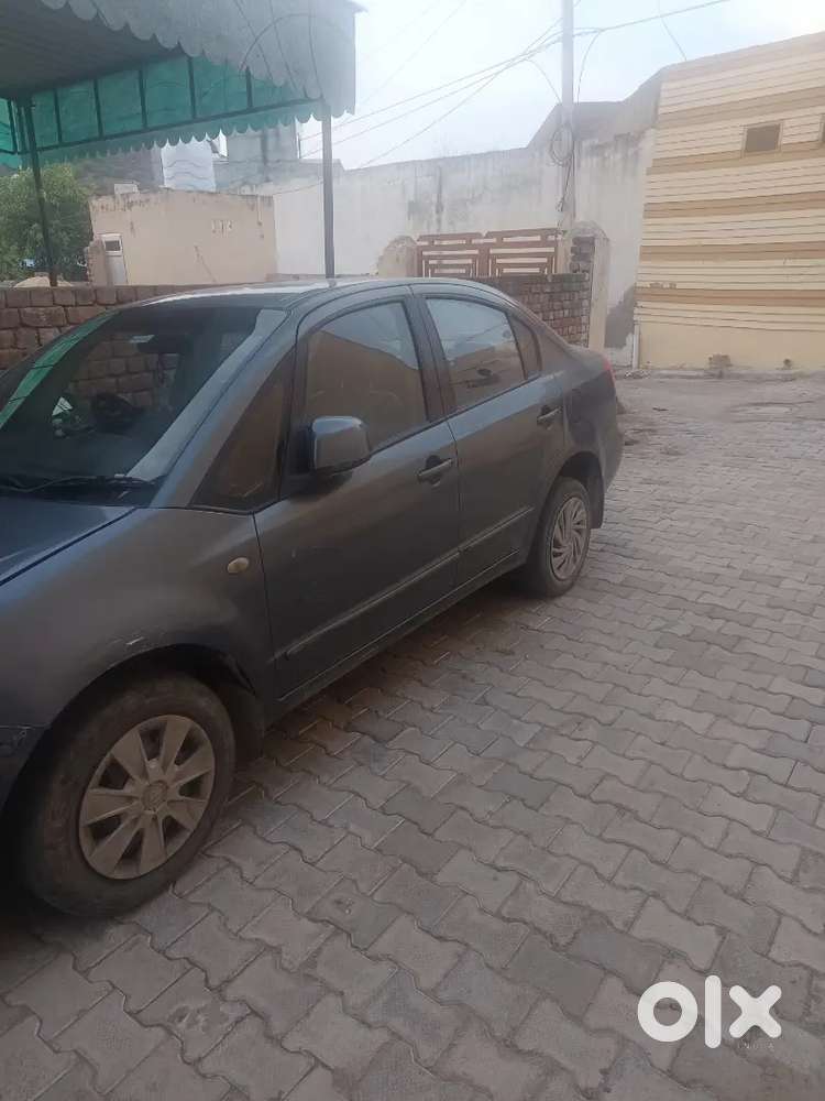 Best  Conditions And All Tyre New And Cng Kit Involve