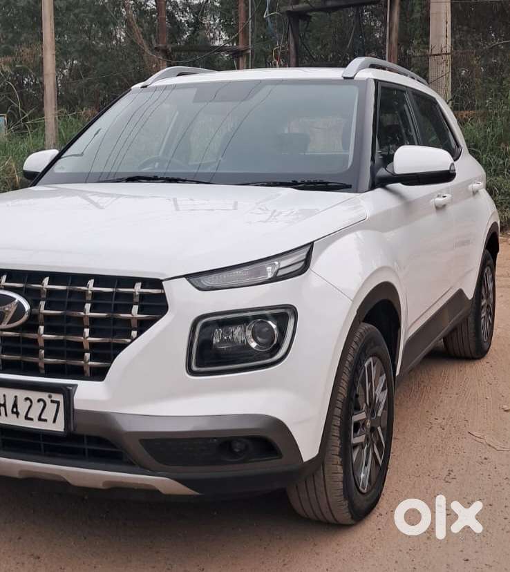 Hyundai Venue Sx Mt, 2022, Diesel