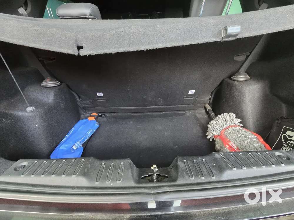 2022 Tata Altroz Xt Petrol ‘dark Edition’  28,000 Kms  Rti Protected