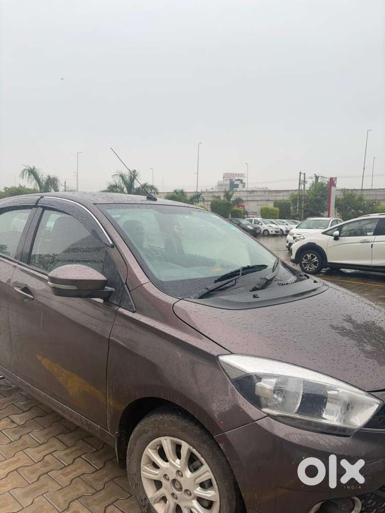 Tata Tiago Amt 2017 Model