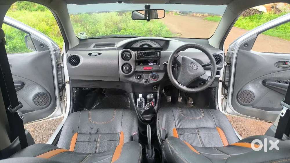 Toyota Etios Liva 2012 Diesel 105000 Km Driven