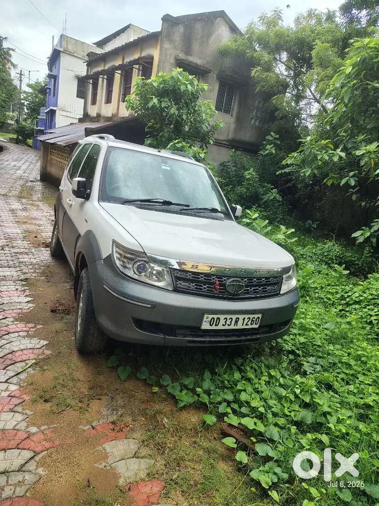 Tata Safari Storme 2017