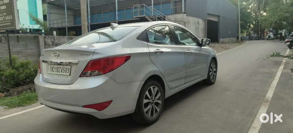 Hyundai Fluidic Verna 2016 Petrol 64000 Km Driven
