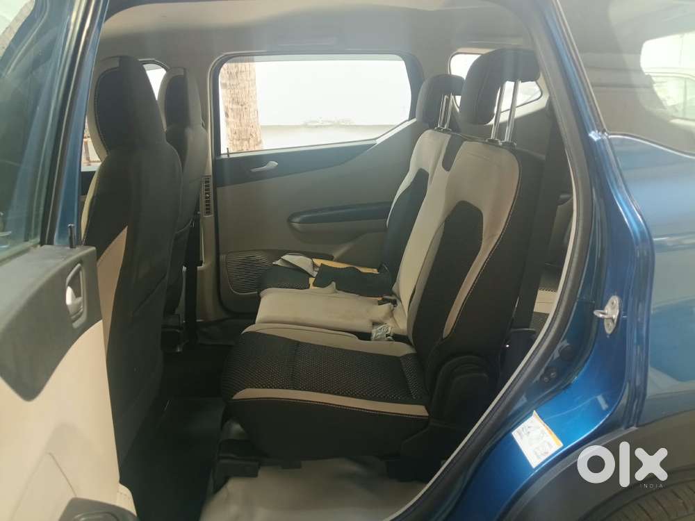 Renault Triber Rxz, 2022, Petrol