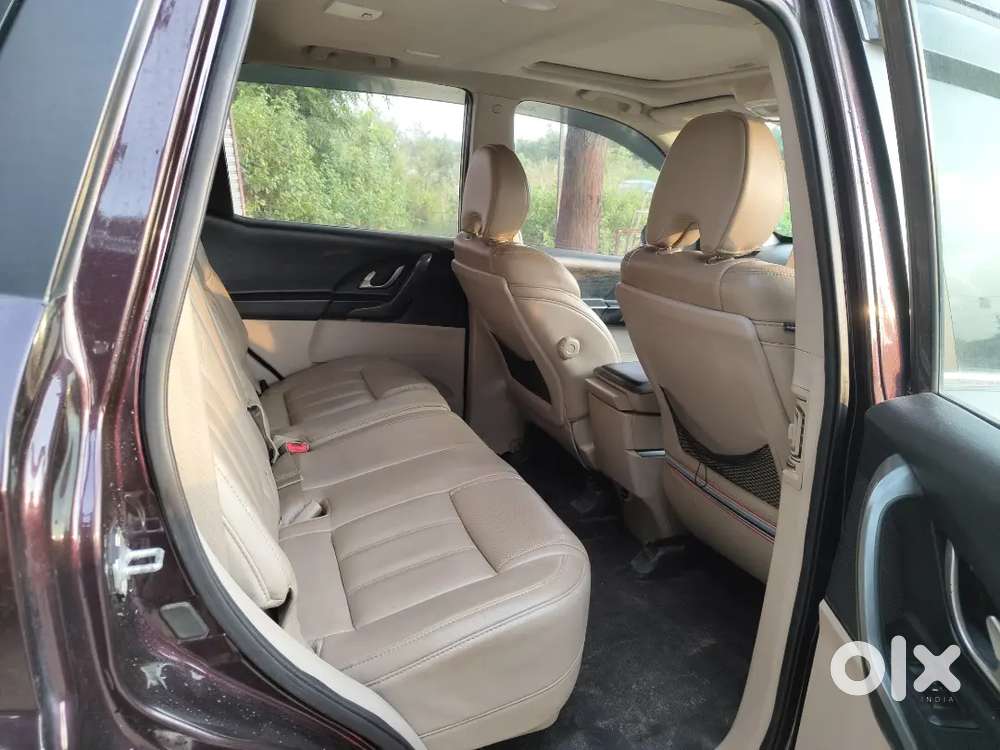 Mahindra Xuv500 W10 Original Running With History Available Sunroof