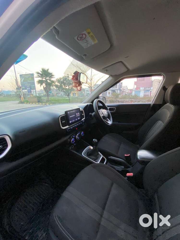 Hyundai Venue 1.2 S Plus, 2022, Petrol