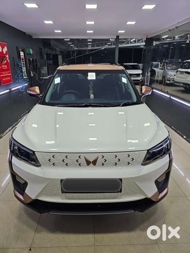 Mahindra Xuv400 Ec 3.3 Kw, 2023