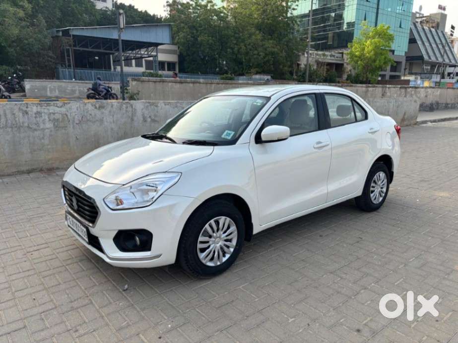 Maruti Suzuki Dzire 1.2 Vxi Amt, 2020, Petrol