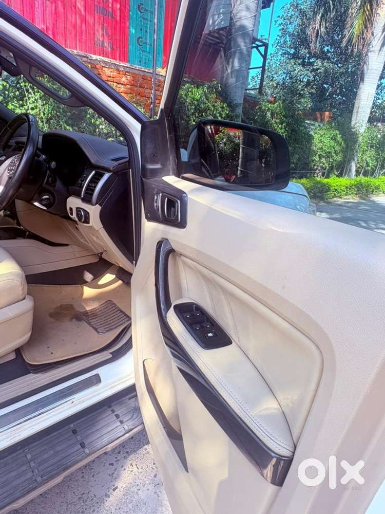 Ford Endeavour3.2 Automatic 4x4  2016 Diesel 65000 Km Driven