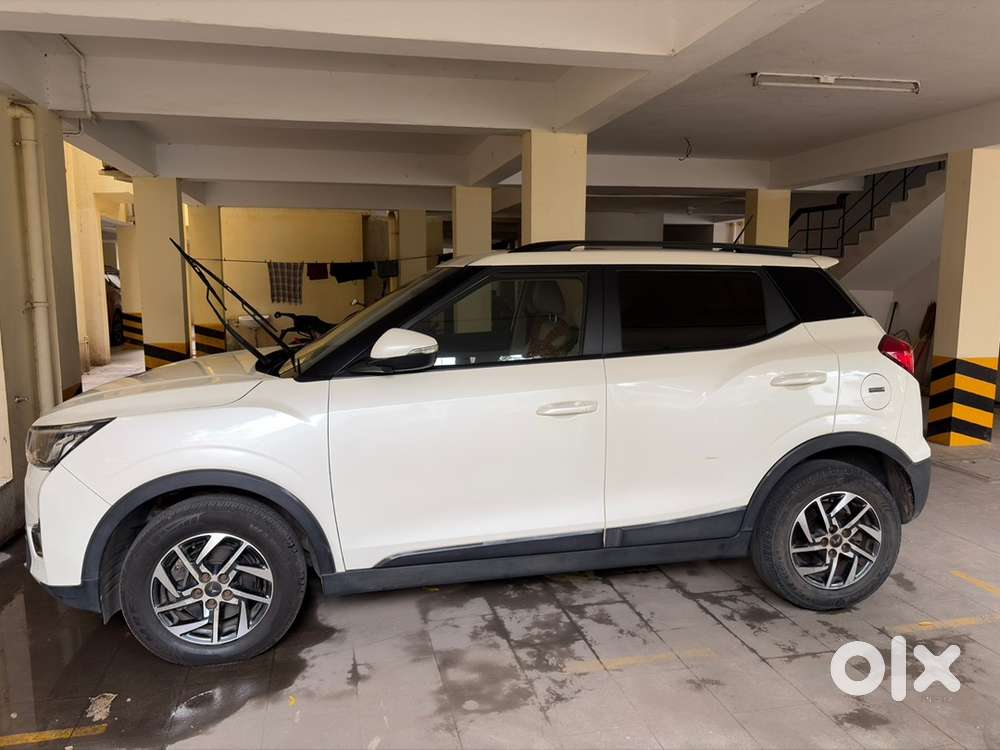 Mahindra Xuv300 2023 Diesel Automatic Year