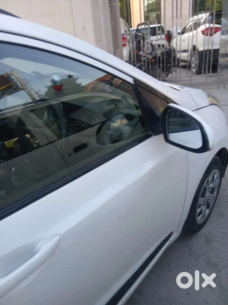 Hyundai Grand I10 2017 Diesel 71000 Km Driven