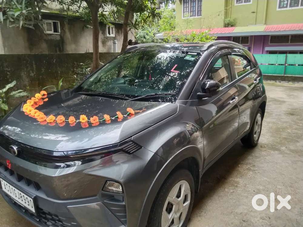 Car Rental With Driver( ভাড়া দিয়া হব লগত চালকো থাকিব)