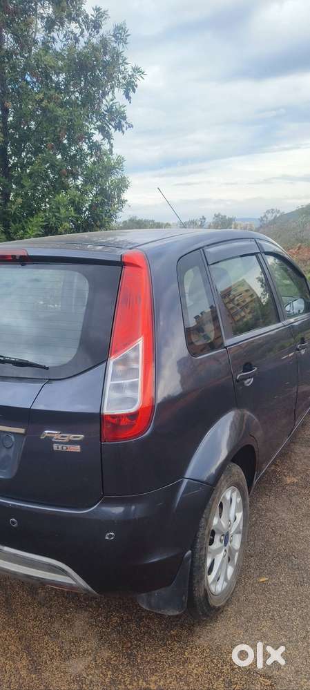 Ford Figo Titanium Blu 2014 Diesel