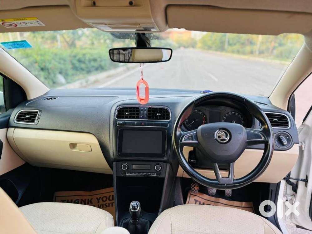 Skoda Rapid 1.0 Style At, 2021, Petrol