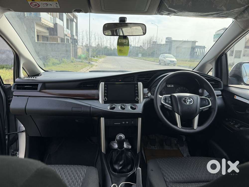 Toyota Innova Crysta [2020-ongoing] 2.4 Gx 7 Str, 2022, Diesel