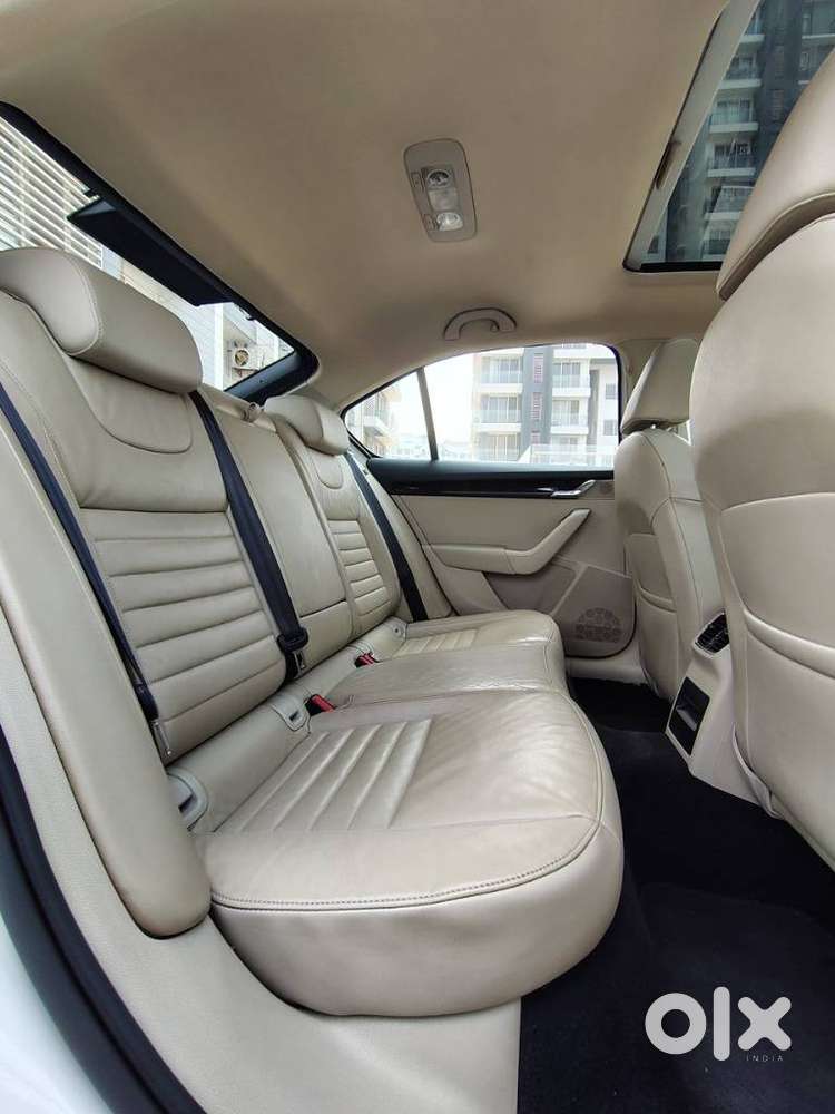 Skoda Octavia 1.8 Tsi Style Plus At, 2016, Petrol