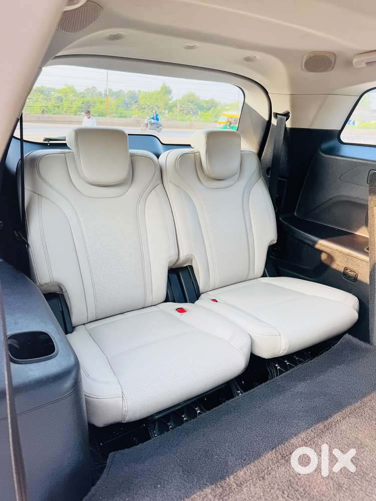 Mahindra Xuv700 2.2 Ax 7 Diesel At Str, 2022, Diesel