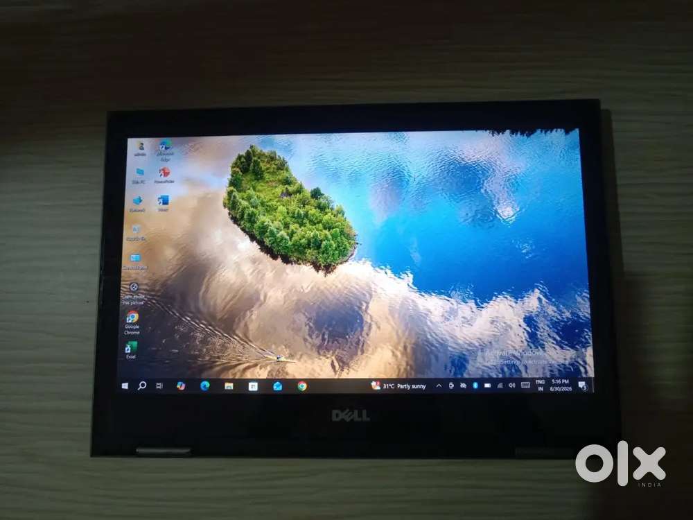 i5/7 th Gen 8/256 ssd  touch screen